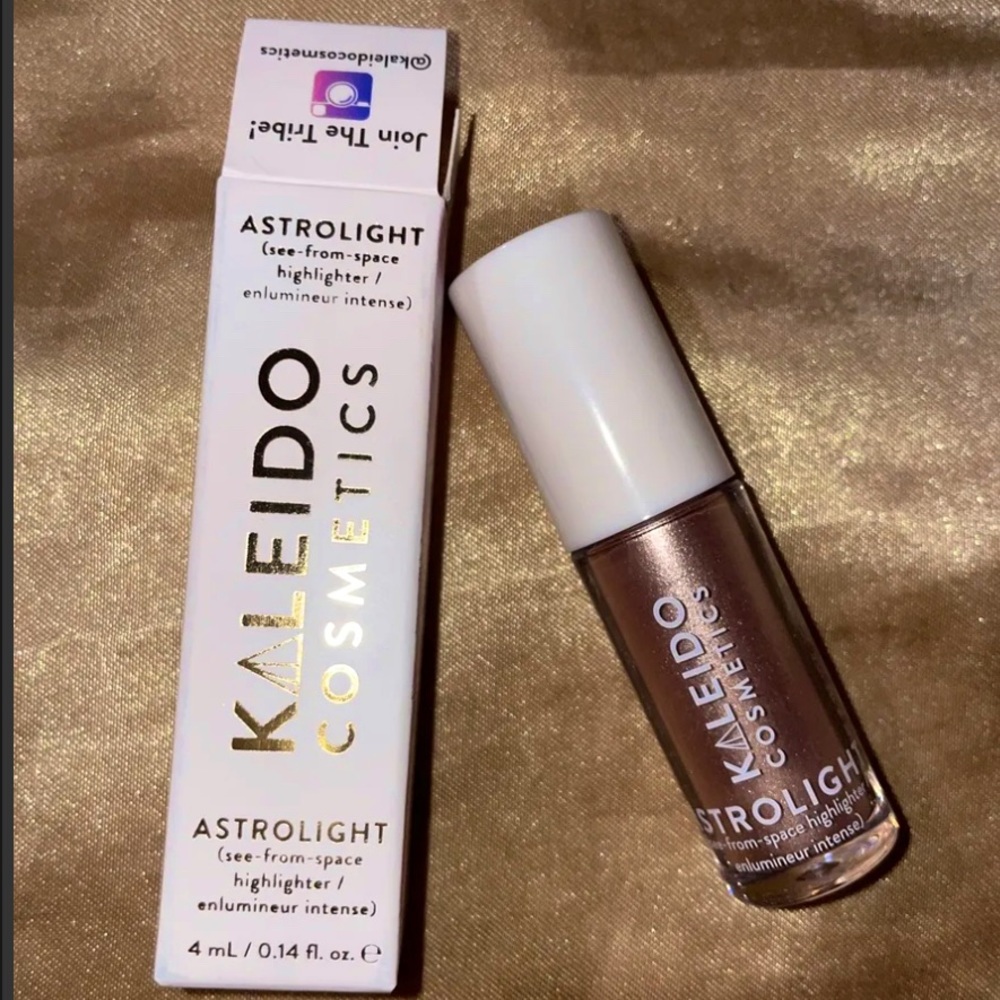 Kaleido Cosmetics Astrolight New Creamy Highlighter "Flare" see from space!